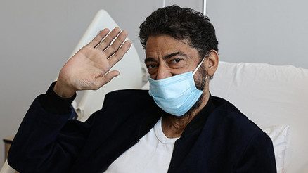 Hakan Taşıyanın sağlık durumu nasıl Kalp krizi geçiren Hakan Taşıyan kimdir, nereli, kaç yaşında Hakan Taşıyan şarkıları ve albümleri