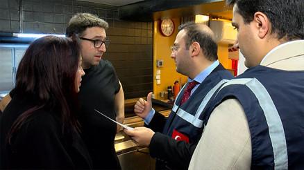 Sarıyerde referans ile müşteri alan hamburgerci denetlendi