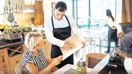 Restoranlarda kuver kalkıyor