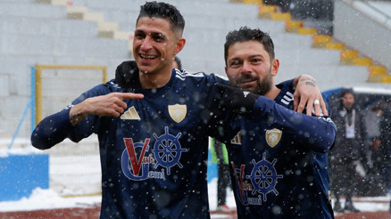 Erzurumspor FK, Sarıyeri 4 golle devirdi