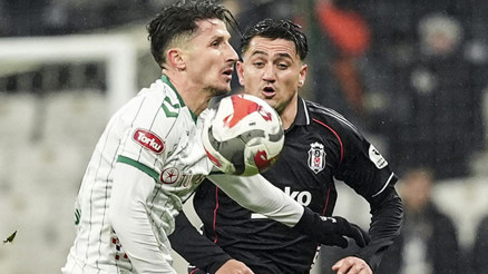 Beşiktaş da direkleri dövüyor