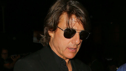 Filmlerinde gökyüzünde kanatsız uçuyor... Ama gerçek hayatta öyle korktu ki milyonluk evinden ardına bile bakmadan kaçtı