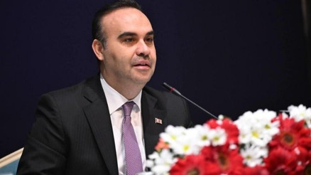 Bakan Kacır: Mısır ile kapsamlı projelerle ilişkilerimize ivme katacağız