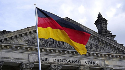 Almanyada her 4 çalışandan 1i 55 yaş üzeri