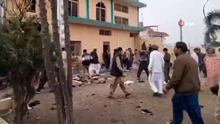 Pakistan’da camide patlama Bölgeden ilk görüntüler