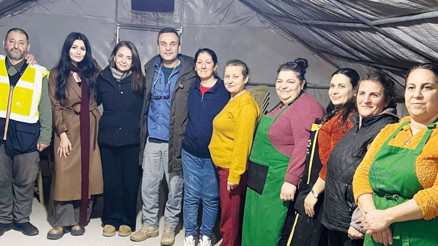 Depremzedeleri yalnız bırakmadılar