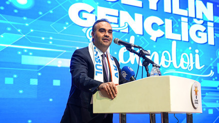 Bakan Kacır, AK Parti Yüzyılın Gençliği Buluşmalarında konuştu: Önümüzde çok daha büyük hedefler var