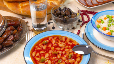 İftarda besin tüketimi 2,5 saate yayılarak yapılmalı