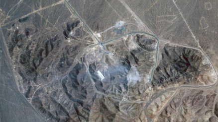 İrandan nükleer tesis uyarısı: Patlamamış bombalar var