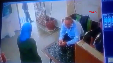 Bakırköyde otel sahibinden rüşvet aldığı iddia edilen zabıta gözaltına alındı