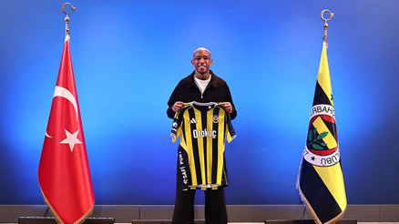 Fenerbahçe duyurdu: Talisca ile 2 yıl daha