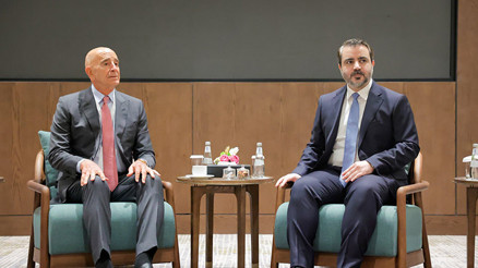 Suriye Dışişleri Bakanı Şeybani, Barrack ile bir araya geldi