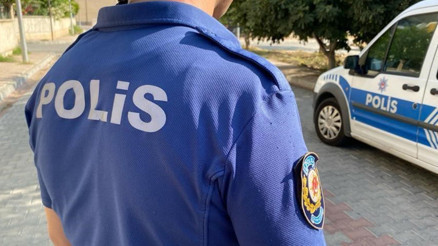 Silahını temizlerken kendini vuran polis memuru hayatını kaybetti
