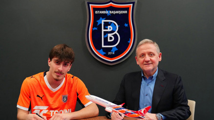 Saba Kharebashvili resmen Başakşehirde