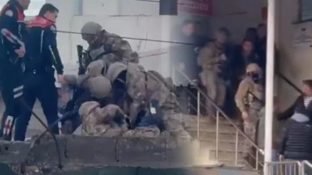 Kız kardeşi hakkında dedikodu yapıldığını iddia edip, tartıştığı 4 kişiyi yaraladı