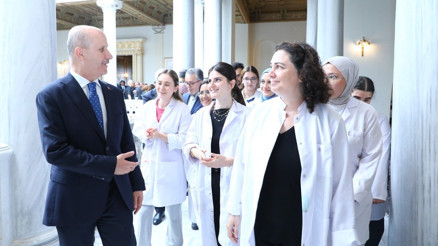 Yükseköğretimde kadın sayısı erkekleri geçti