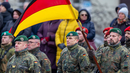 Almanya harekete geçti: Orduda bir ilk