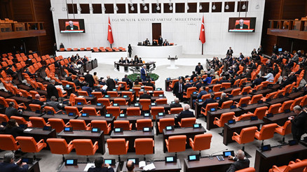 Yeni bakanlar Gürlek ve Çiftçi, bugün Mecliste yemin edecek