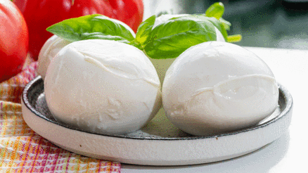Evde mozarella peyniri nasıl yapılır Ev yapımı mozarella peyniri tarifi ve püf noktaları Evde mozarella peyniri nasıl yapılır Ev yapımı mozarella peyniri tarifi ve püf noktaları