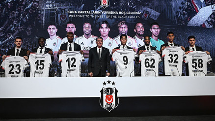 Beşiktaşın yeni transferleri imza töreninde konuştu: Gelişim zor oldu ama...