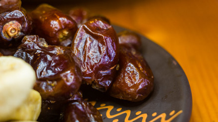 Ramazan ayının sağlıklı gözdesi hurma tezgahlardaki yerini aldı