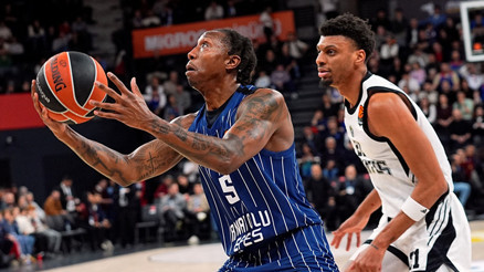 Anadolu Efes 91-60 Virtus Bologna (Euroleague maçı özeti)