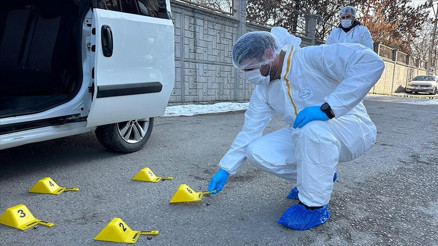 Operasyonda şüphelinin açtığı ateşte polis memuru ayağından yaralandı