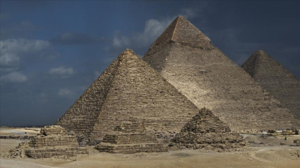 Mısır’da 10 bin yıllık arkeolojik alan keşfedildi Mısır’da 10 bin yıllık arkeolojik alan keşfedildi