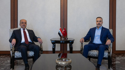 Dışişleri Bakanı Hakan Fidan, Irak Savunma Bakanı Abbasi ile görüştü