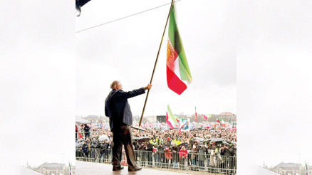 Graham bayrak salladı... Münih’te İran protestosu