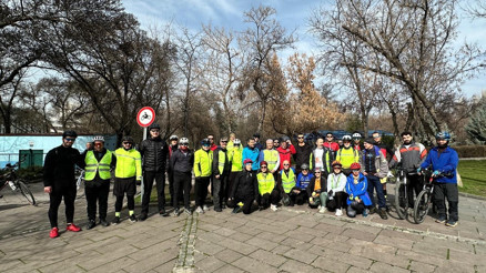 Pedallar sevgiyle döndü... Trafikte biz de varız