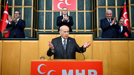 MHP lideri Bahçeliden sert tepki: Yemin töreninde olan siyasi eşkıyalık, haddinizi bilin
