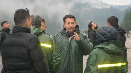 Belediye Başkanı uyardı: Çok zaruri işi olmayan ilçemize gelmesin Okullar tatil edildi