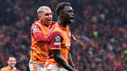 Davinson Sanchez ve Sara haftanın 11inde