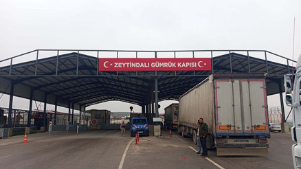Suriyeden Türkiye sınırındaki 2 gümrük kapısını kapatma kararı
