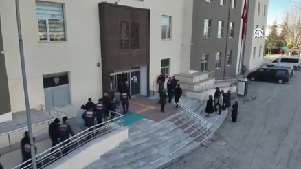 Organize suç örgütlerine yönelik 15 ildeki operasyonlarda 140 şüpheli yakalandı