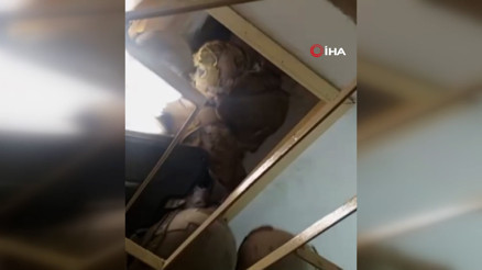 33 yıl hapis cezası ile aranan binbir surat, kurye kılığındaki polislerce yakalandı 33 yıl hapis cezası ile aranan binbir surat, kurye kılığındaki polislerce yakalandı
