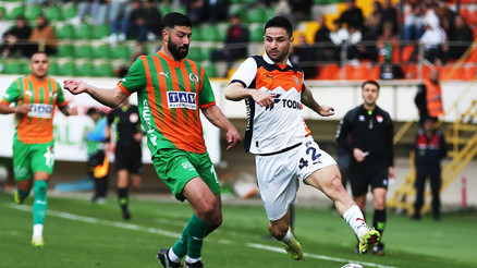 Alanyaspor 1-2 Başakşehir (Süper Lig maçı özeti)