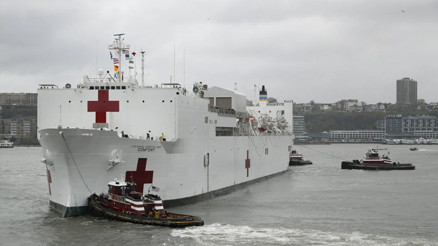 Trumptan Grönland hamlesi: Hastane gemisi yola çıkıyor