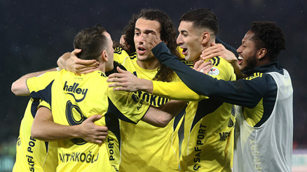 Fenerbahçede Kasımpaşa maçı öncesi 2 eksik 6 oyuncu kart sınırında