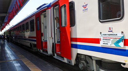 Diyarbakırda trenin çarptığı yaya öldü