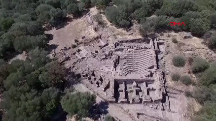 Aigaida Demeter Tapınağında 3 bin hydriskos gün yüzüne çıkarıldı Aigaida Demeter Tapınağında 3 bin hydriskos gün yüzüne çıkarıldı