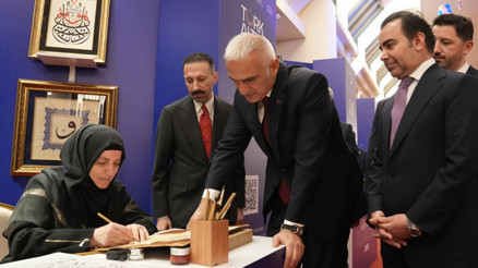 Külliye’de Ramazan’a yoğun ilgi: Bakan Ersoy atölyeleri inceledi