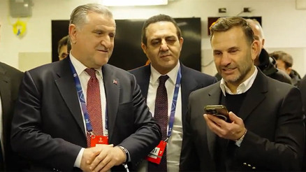 Cumhurbaşkanı Erdoğandan turu geçen Galatasaraya tebrik telefonu