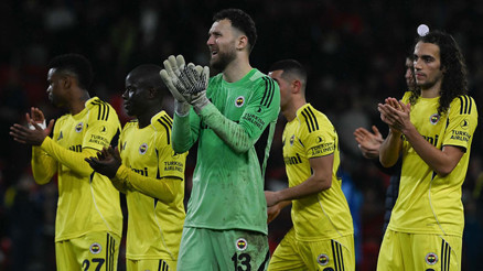 Fenerbahçe yara sarmak için Antalya deplasmanında