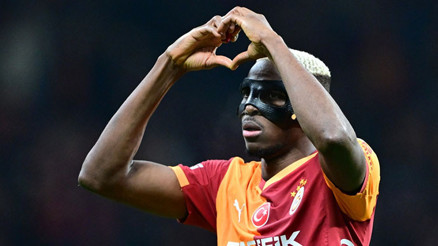 Victor Osimhen: kimseyle bir sıkıntım yok, mutluyum