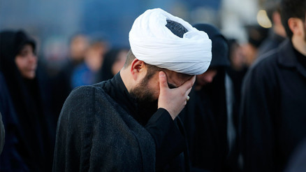 İranda Hamaneyin ölümü sonrası protesto ve yas dalgası İranda Hamaneyin ölümü sonrası protesto ve yas dalgası