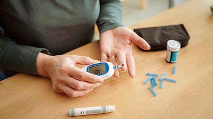 Uzmanlar oruç tutmaya uygun diyabet hastalarına ‘sahuru atlamama’ uyarısı yapıyor