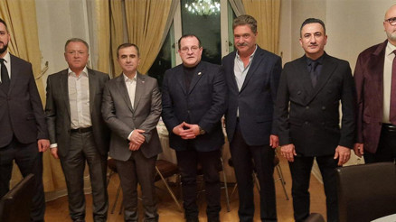 Hamburg Başkonsolosluğundan birleştiren iftar Hamburg Başkonsolosluğundan birleştiren iftar