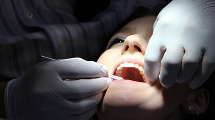 Diş eti hastalıklarına çözüm: Yararlı bakterileri koruyan diş macunu Diş eti hastalıklarına çözüm: Yararlı bakterileri koruyan diş macunu